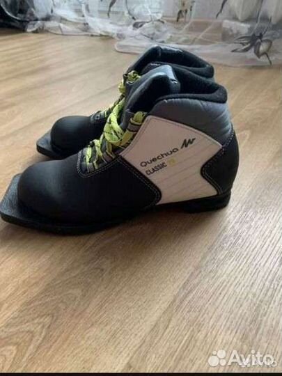 Лыжные ботинки