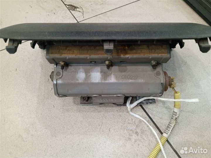 Подушка безопасности пассажирская в торпедо Mitsu