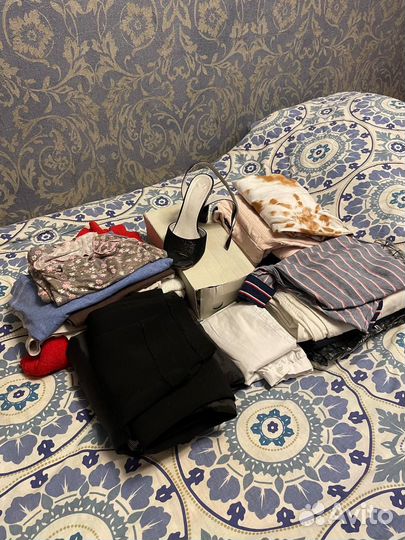 Два пакета вещей на девушку размер 44