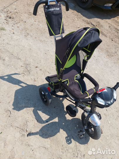 Детский велосипед трехколесный с ручкой