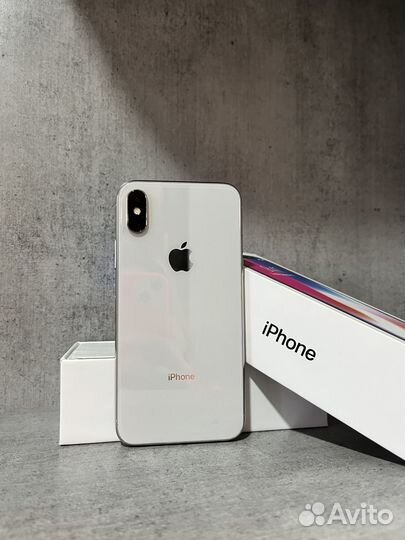 iPhone X, 64 ГБ