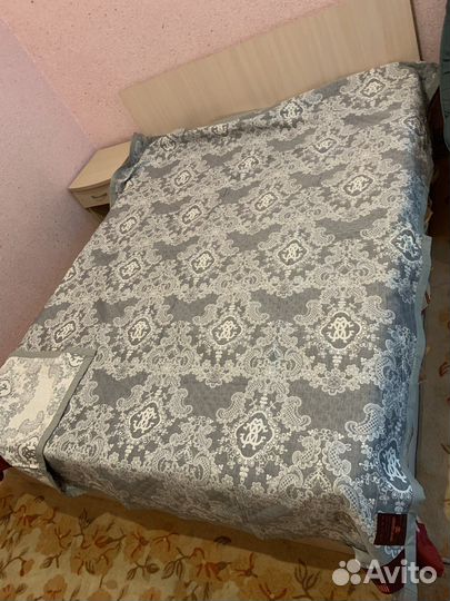 Покрывала,Постельное белье, скатерти новые