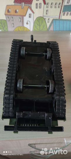 Игрушечный танк