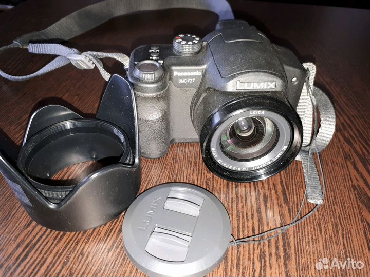 Фотоаппарат Panasonic Lumix DMC-FZ7 с сумкой