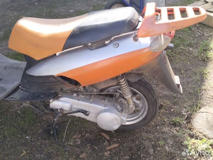 Продам скутер 150 кубов
