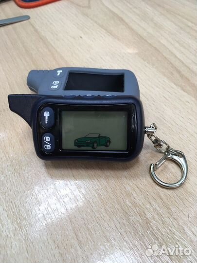 Брелок Tomahawk