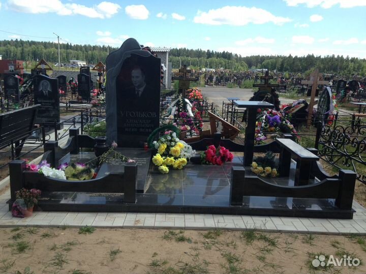 Памятники, ограды, Граверовка портретов и надписей