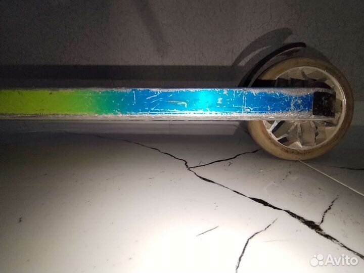 Трюковой самокат MGP