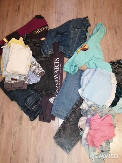 Одежда для девочки пакетом 146-152