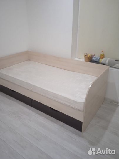 Продается бу кровать в отличном состоянии