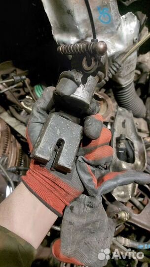 Кронштейн привода сцепления на транспортер т4