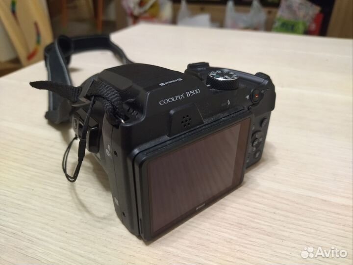 Nikon Coolpix b500