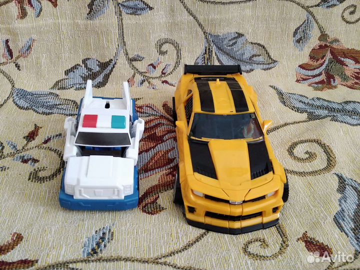 Игрушки для мальчика Трансформеры Бамблби