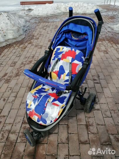 Прогулочная коляска