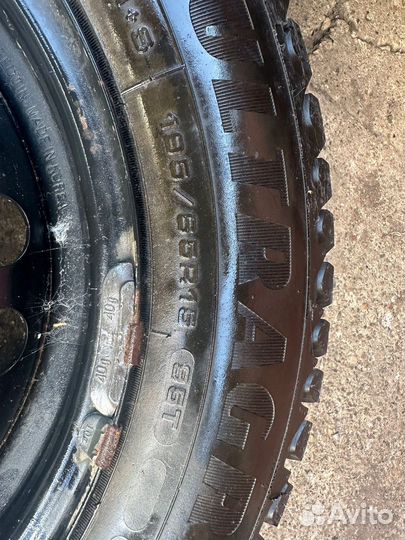 Колеса в сборе 195/65 R15 Зимние шипованые+колпаки