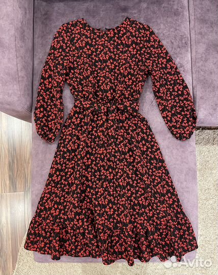 Платья женские 42 44