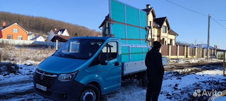 Газель с пирамидой. Перевозка окон и стëкол