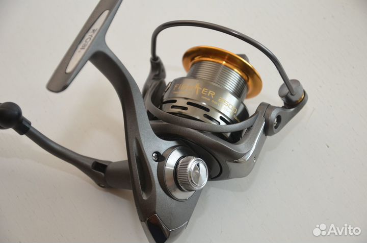 Ryobi Fighter 2500 Катушка безинерционная