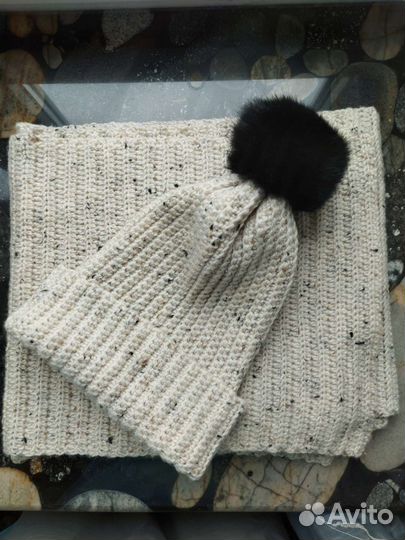 Шапка и шарф женский новый