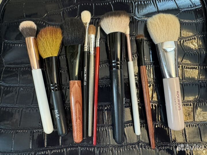 Отправлено Косметика пакетом люкс mac