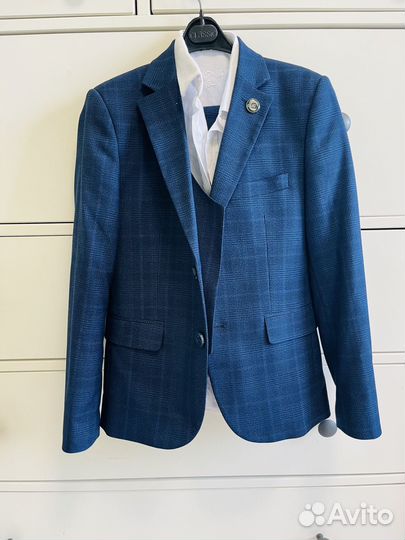 Костюм школьный тройка 134