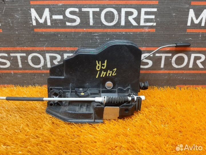 Замок двери передний правый Bmw X5 E70 N52B30A