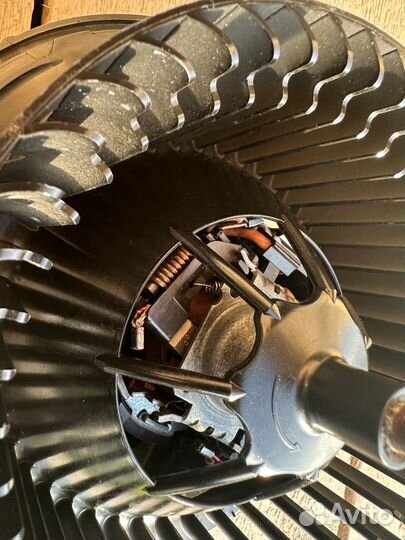 Мотор отопителя Scoda Octavia A7