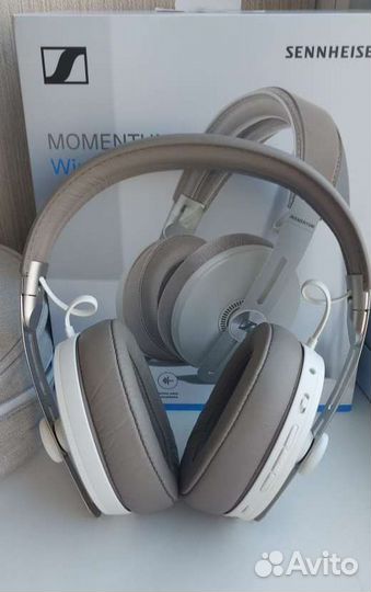 Беспроводные наушники Sennheiser