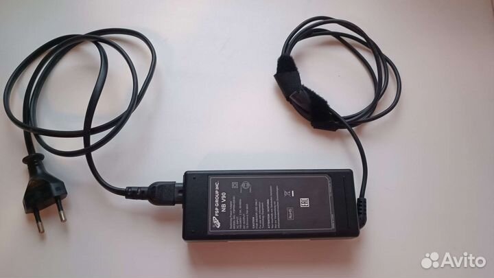 Продам универсальный блок питания для ноутбука