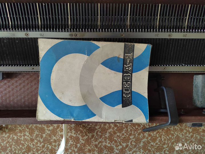 Вязальная машина Нева 1