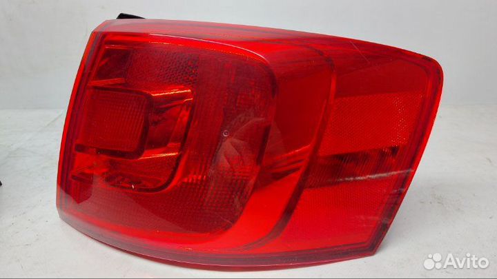 Фонарь задний Volkswagen Jetta 6 2.0 TDI 2011
