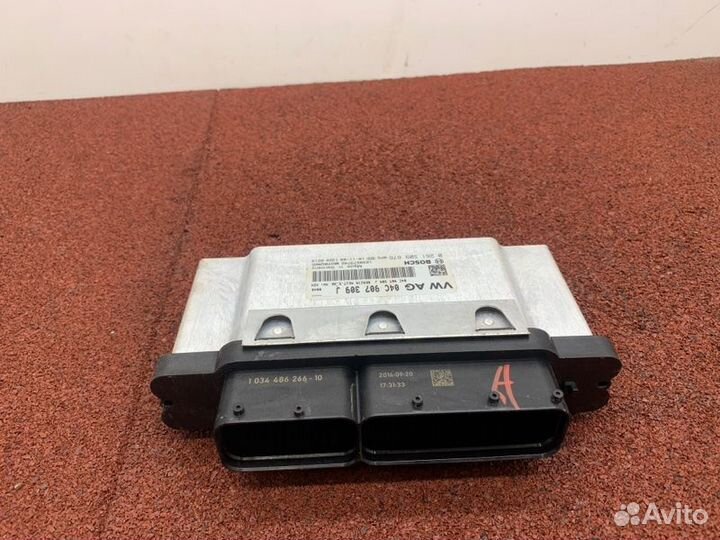 Блок управления двигателем Skoda Rapid седан cwvb