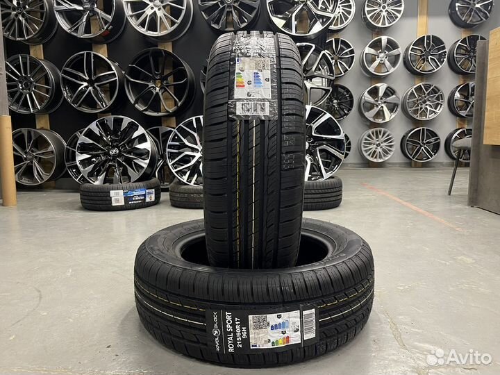 Royal Black Royal Sport 215/60 R17 96H