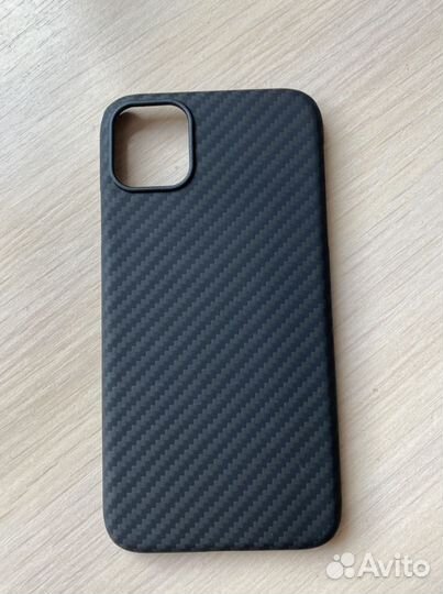 Чехол на iPhone 11