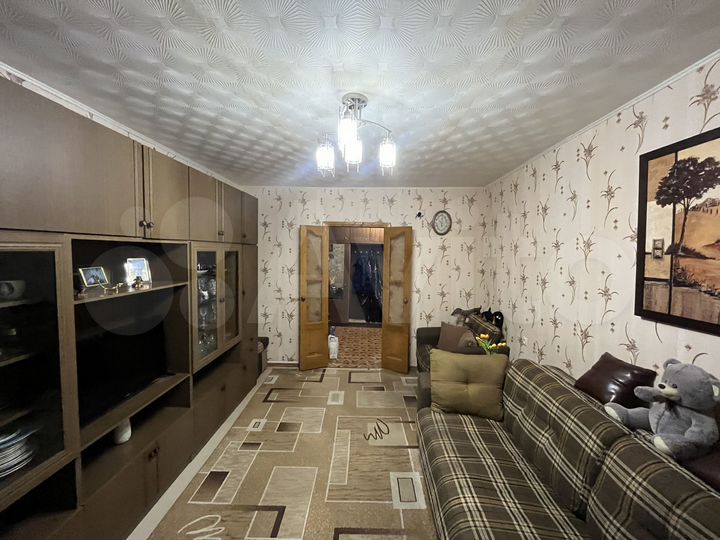 3-к. квартира, 63 м², 3/5 эт.