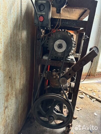 Воздушный компрессор 30 л