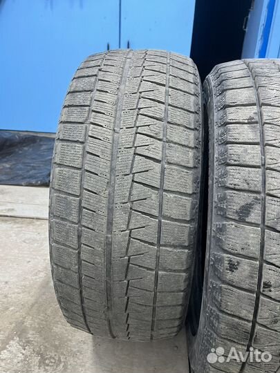 Bridgestone Blizzak Revo GZ 215/50 R17 91S