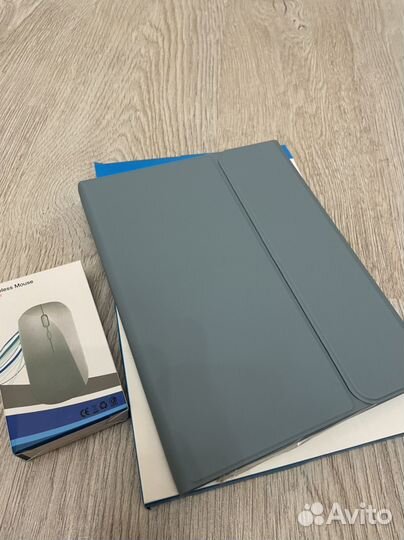 Чехол с клавиатурой и мышью для iPad Air 4/5 10.9