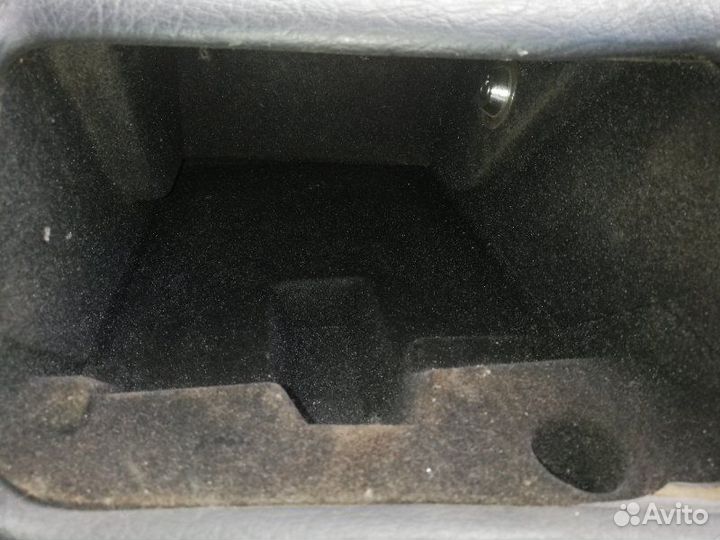 Накладка торпеды передняя Audi A8 D2 4.2