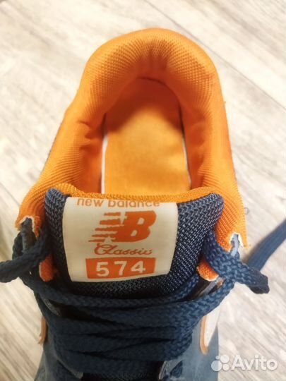 Кроссовки пакетом