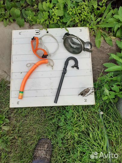 Маска с трубкой для плавания