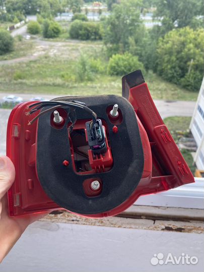 Фонарь задний правый внешний Passat b6 седан