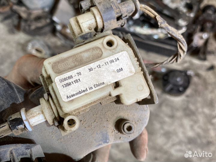 Лючок бензобака Chevrolet Cruze хэтчбек