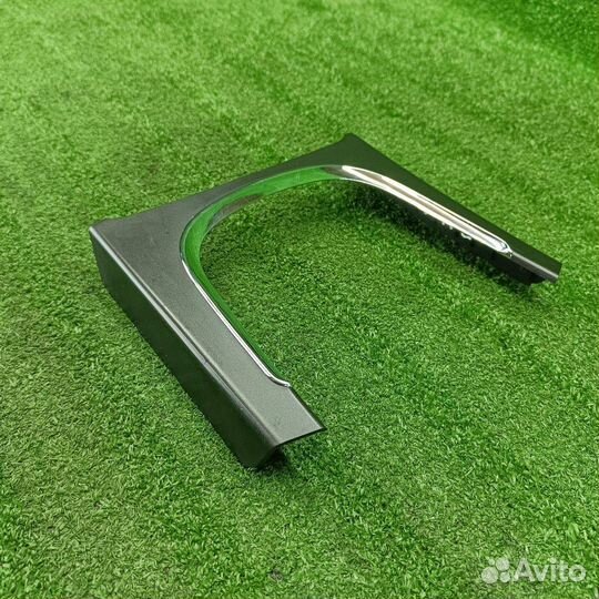 Декоративная накладка центральной консоли