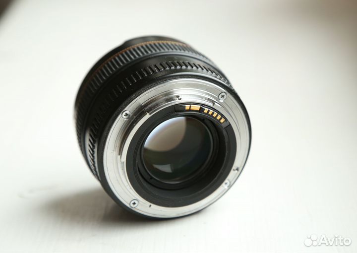 Объектив Canon EF 50 1.4