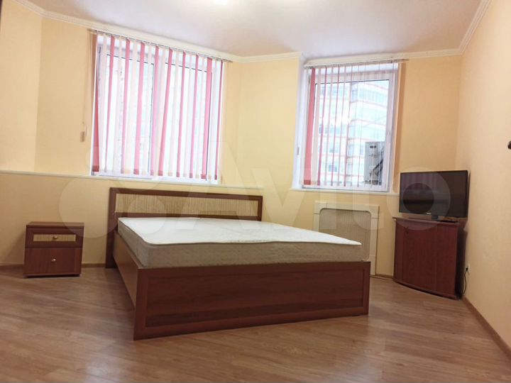 3-к. квартира, 100 м², 2/16 эт.
