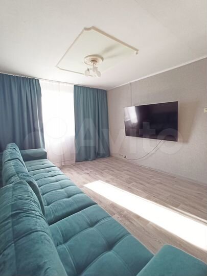 2-к. квартира, 52 м², 5/9 эт.