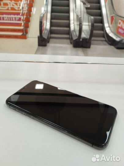 iPhone X, 64 ГБ