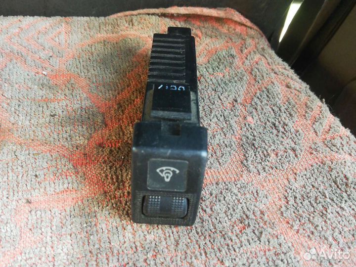 Кнопка Мазда Демио 1