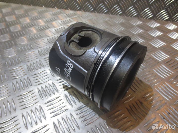 Поршень Volvo 20778879